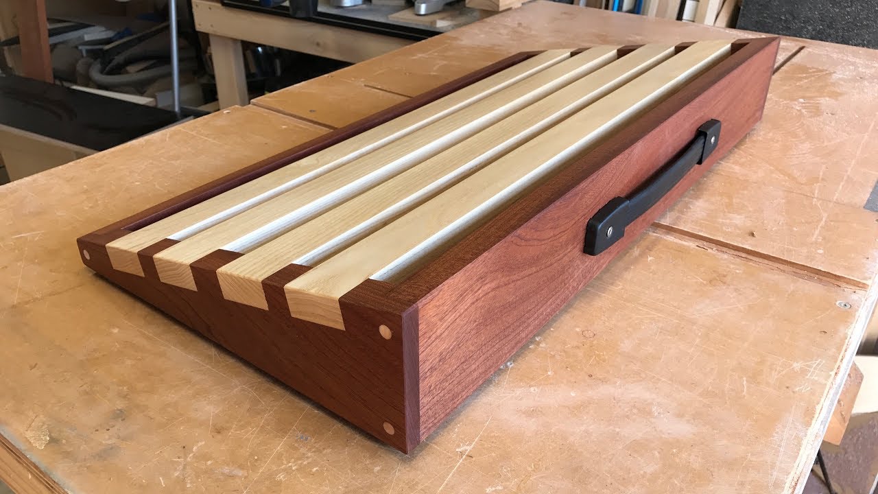 DIY guitar pedalboard from wood